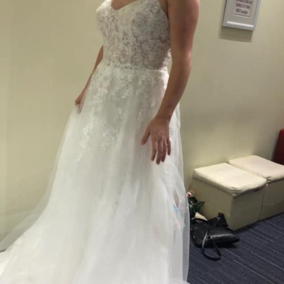 Clarisse Size 10 Brand New Ivory Wedding Dress - Picture 8 of 8